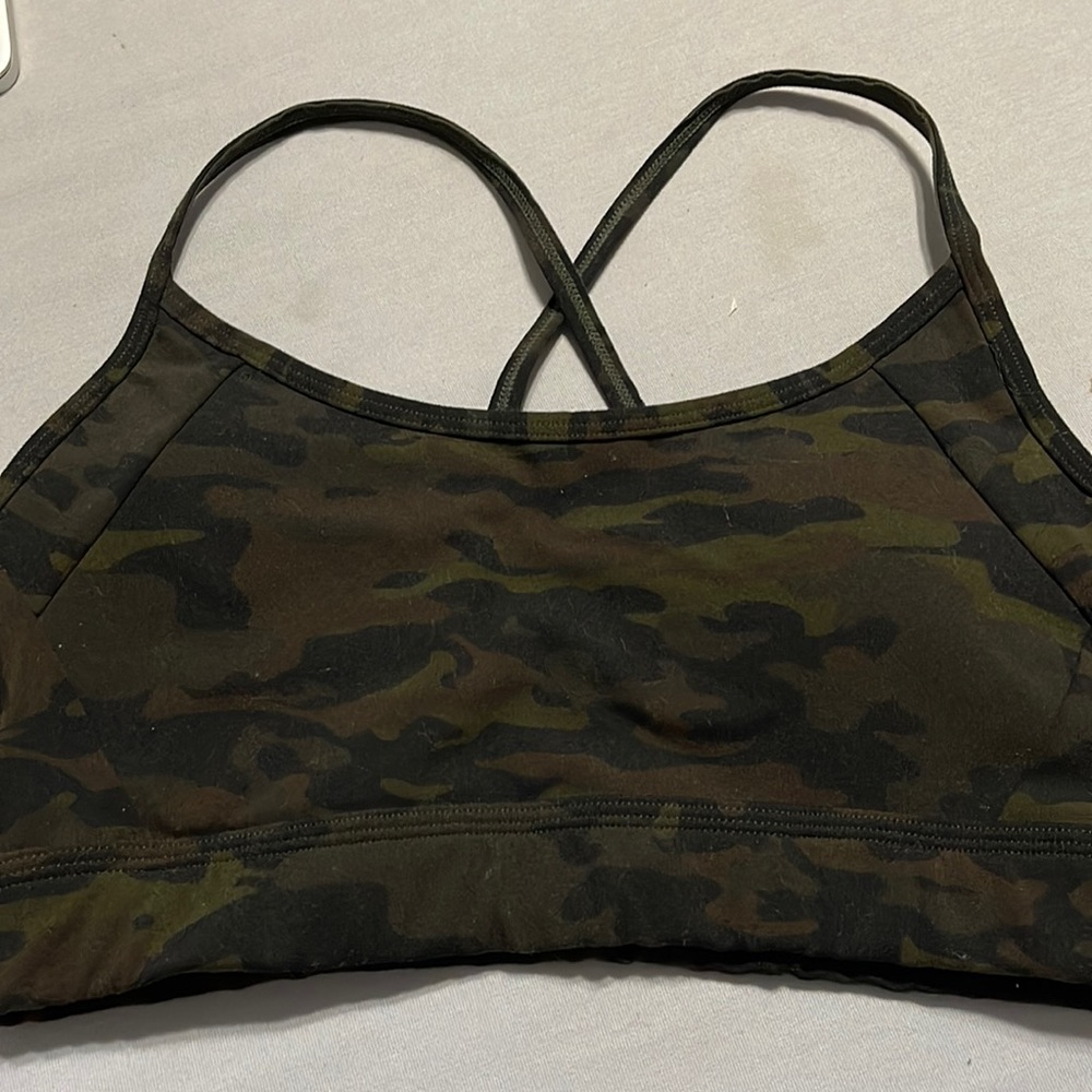 Alphalete sports bra